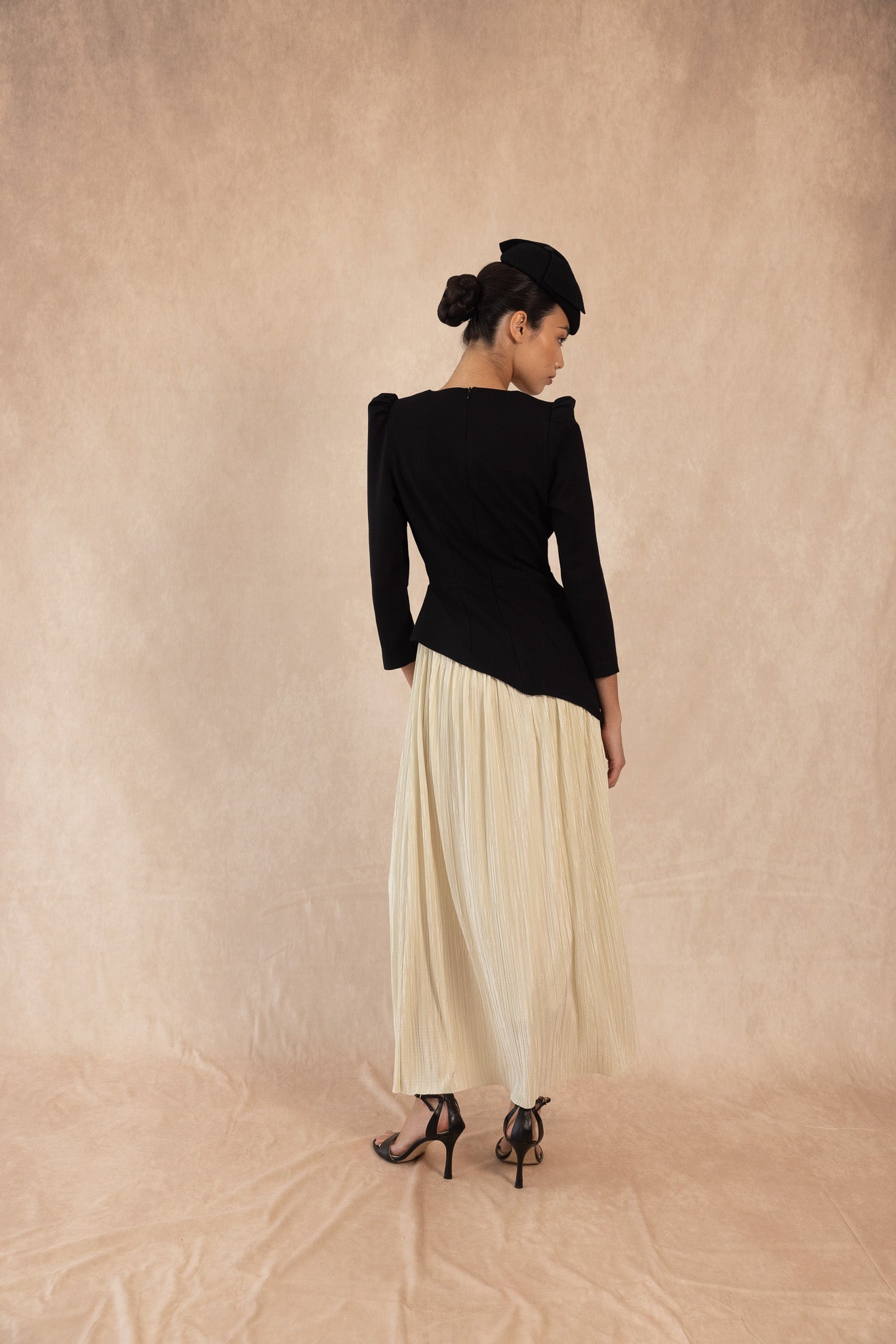 VESTIDO RAQUEL NEGRO/CRUDO