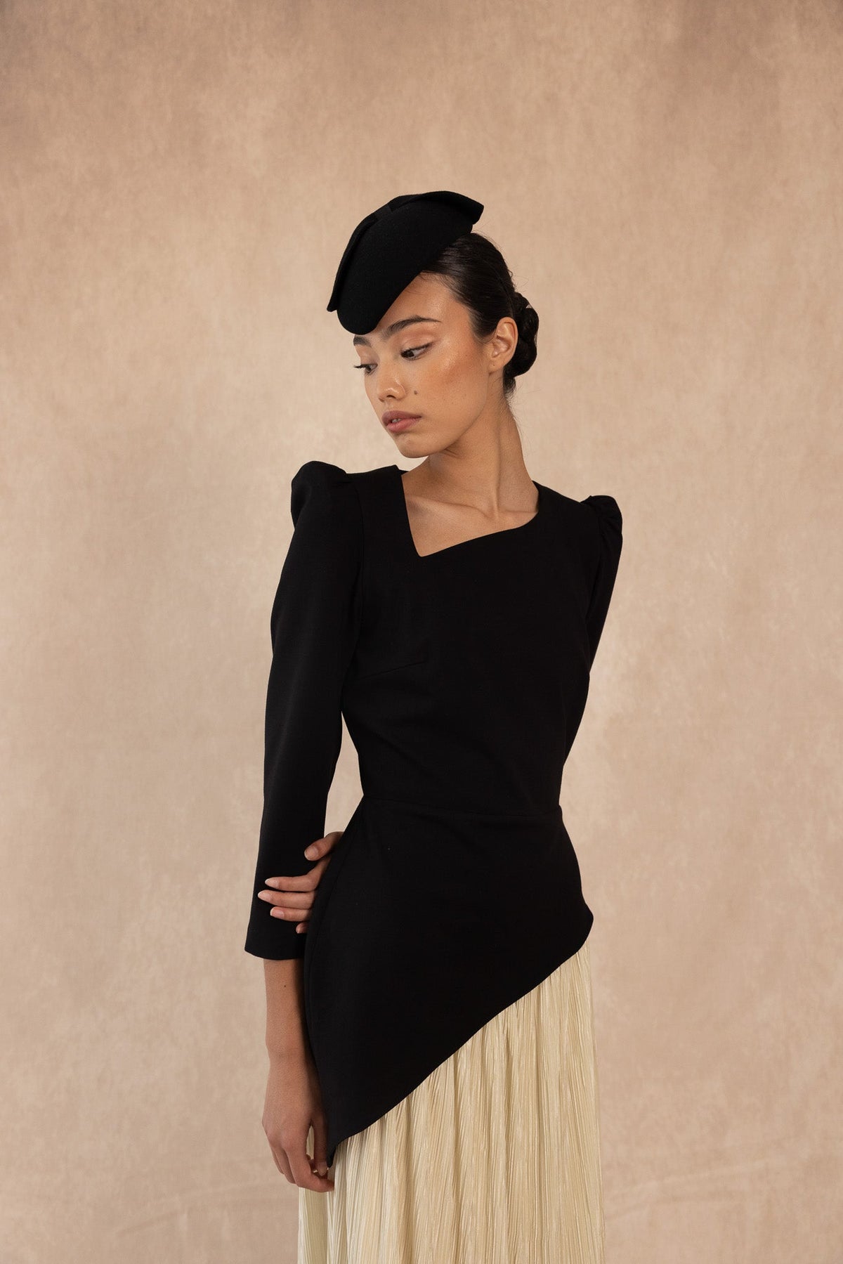 VESTIDO RAQUEL NEGRO/CRUDO