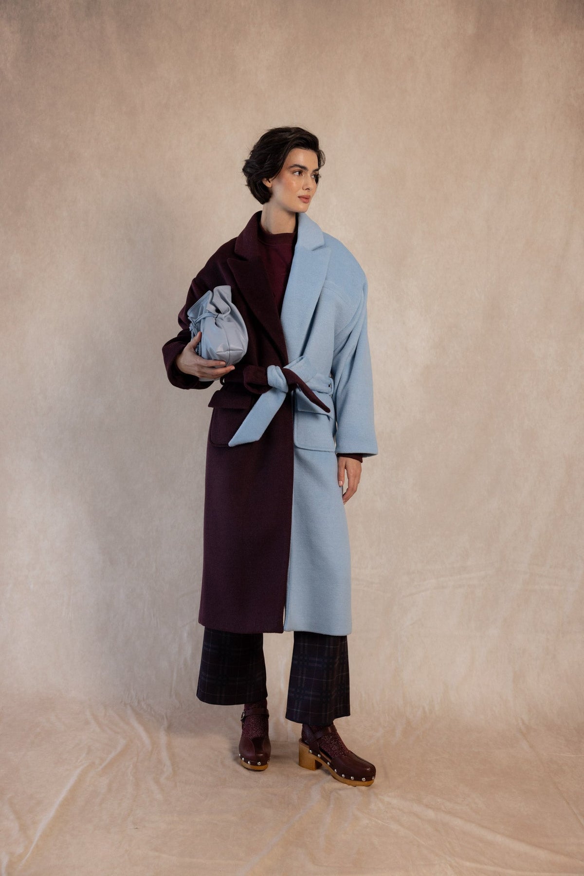 ABRIGO BURGUETE AZUL