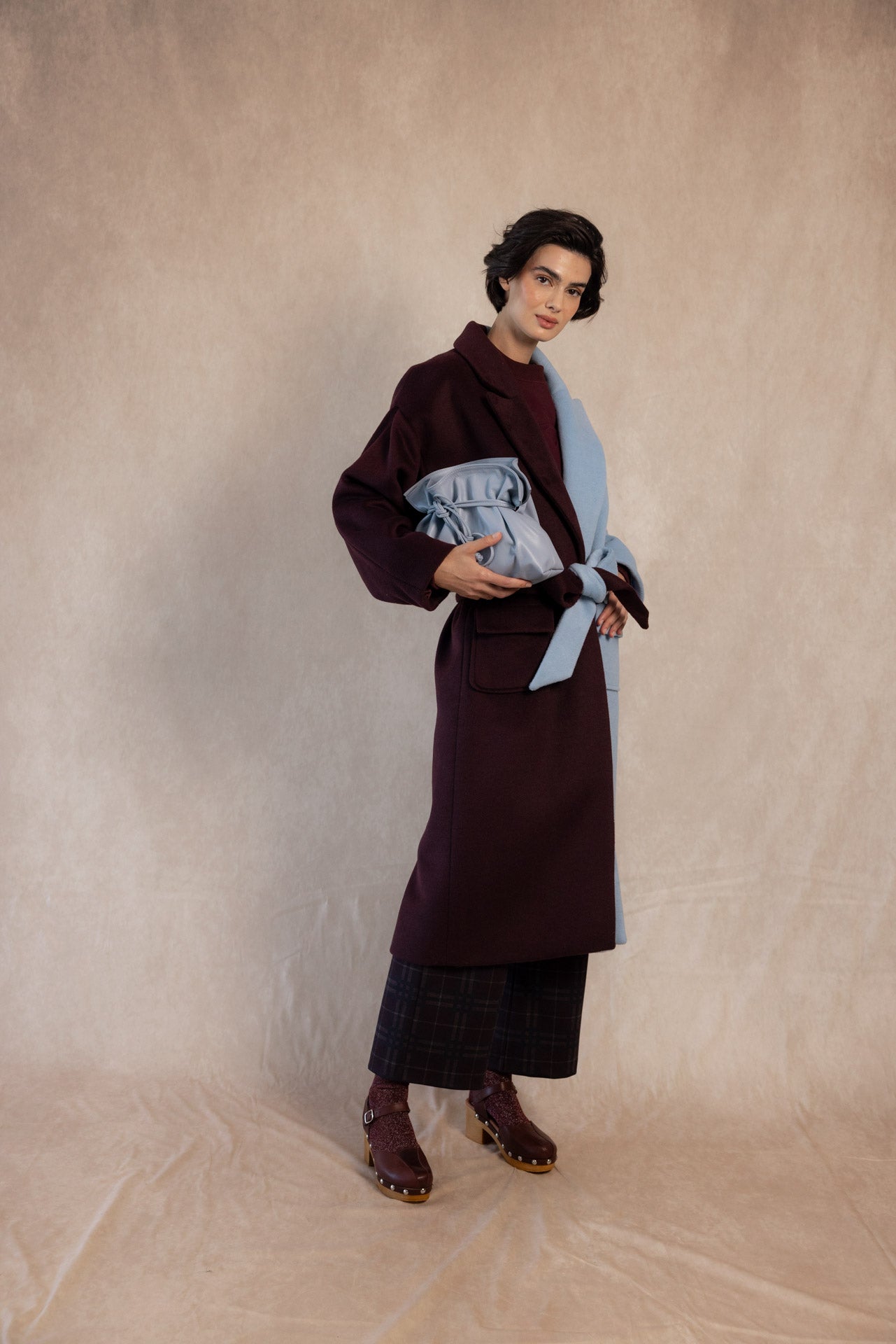 ABRIGO BURGUETE AZUL