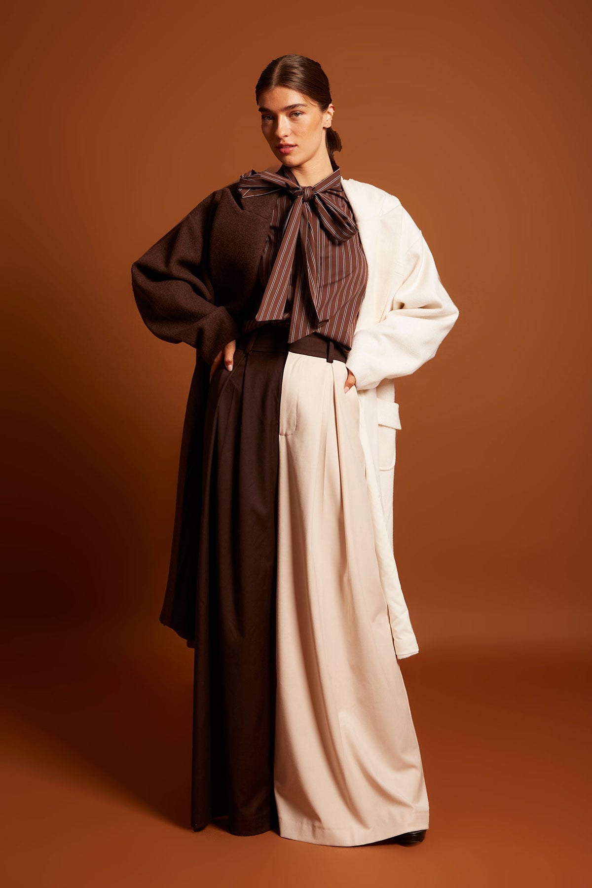 ABRIGO BURGUETE MARRON