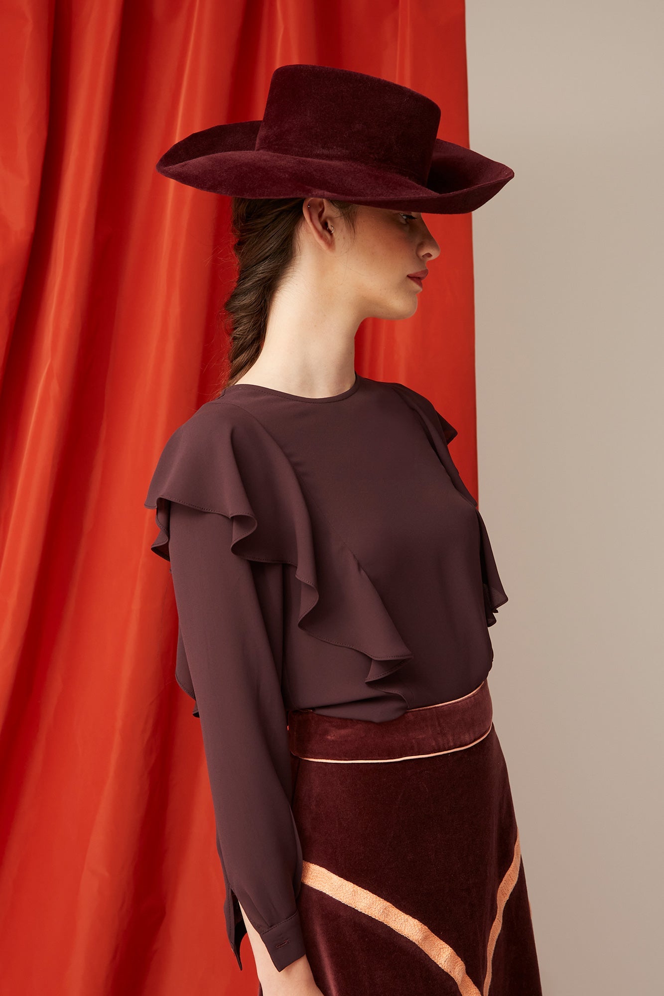 BLUSA ESTELA BURDEOS