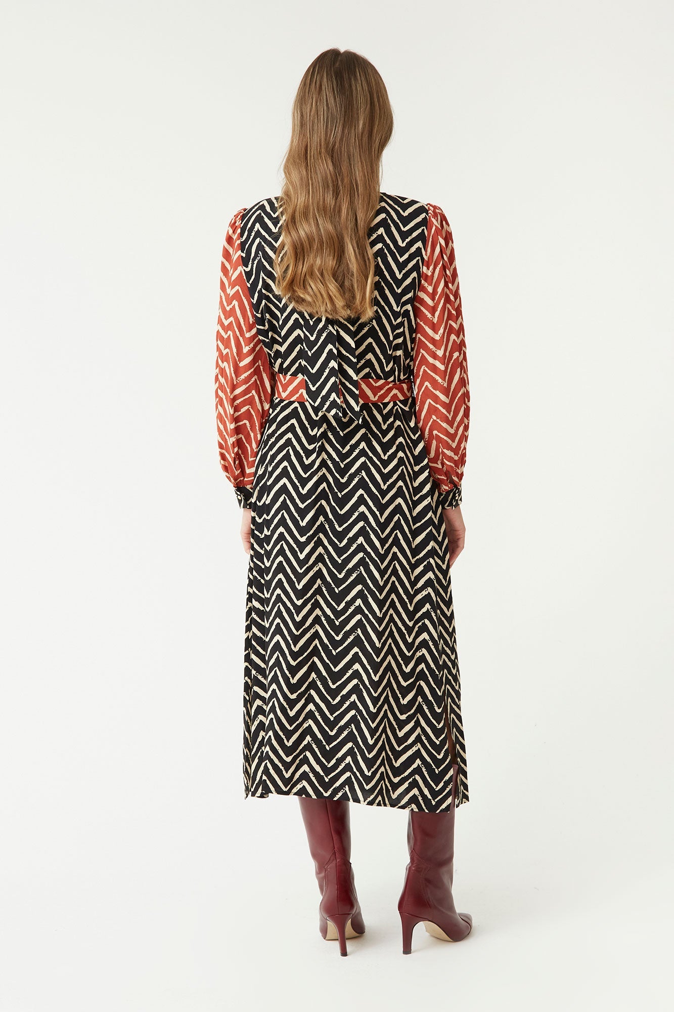 VESTIDO ZIGZAG OU MULTICOLOR