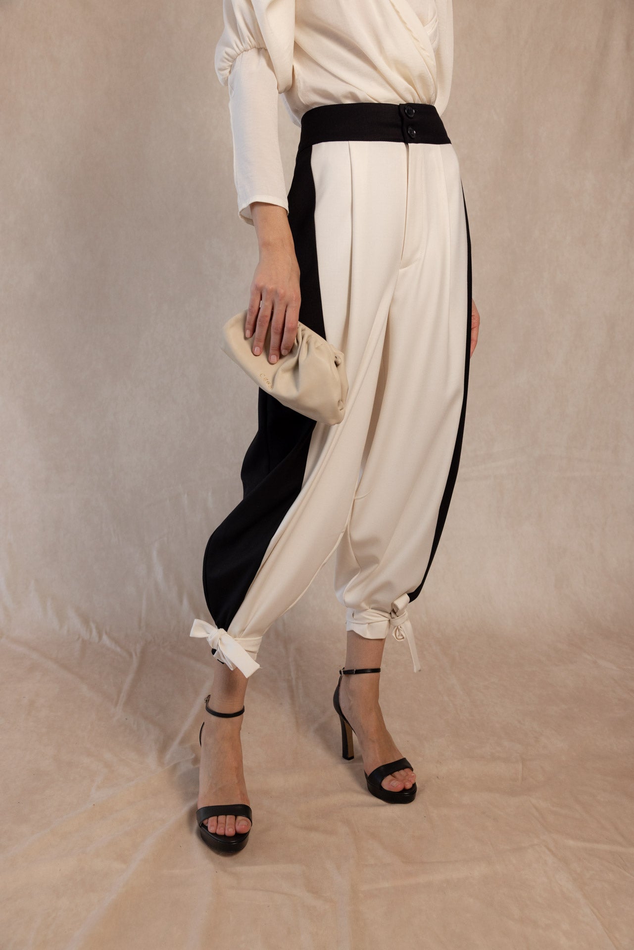 PANTALON ALVARITO BLANCO/NEGRO