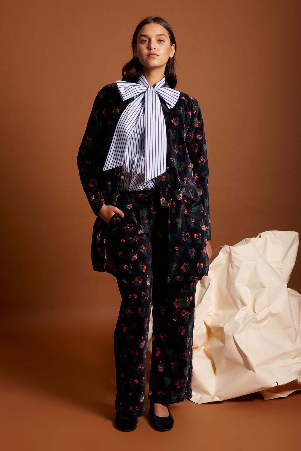 PANTALON MILANA FLORES MARINO