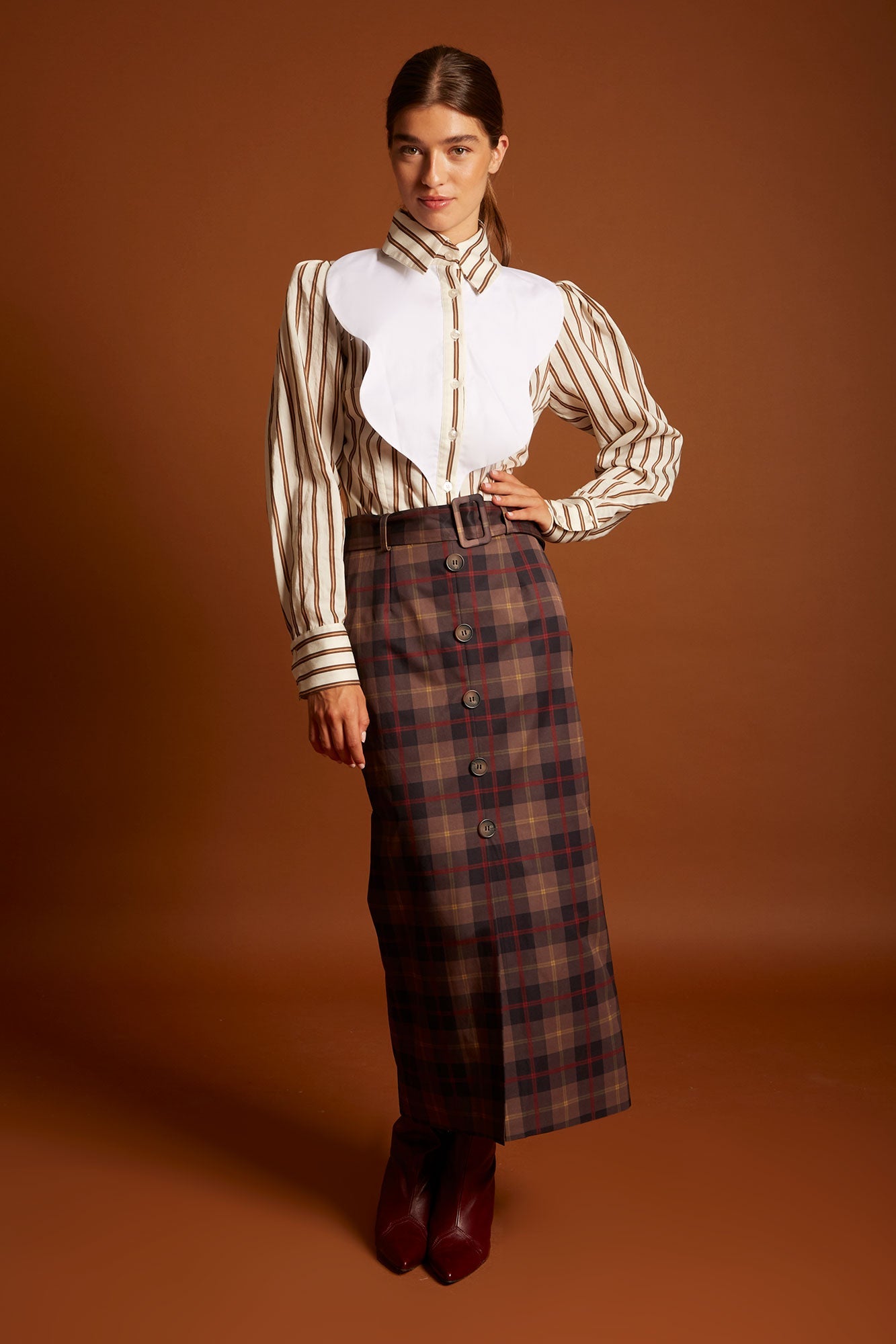 FALDA PIERINA MARRON