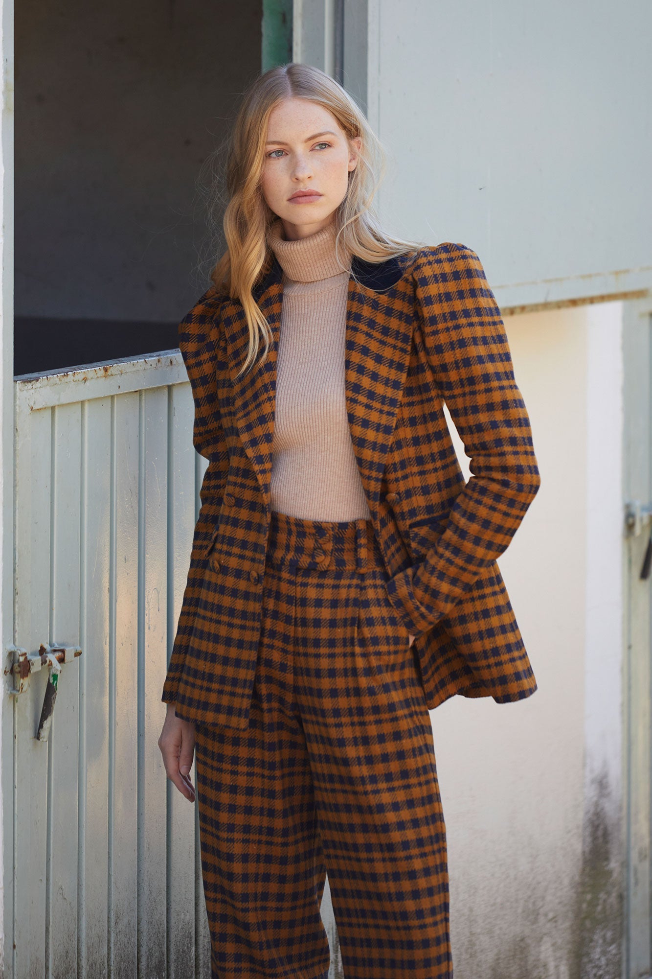 CHAQUETA BASSA MOSTAZA