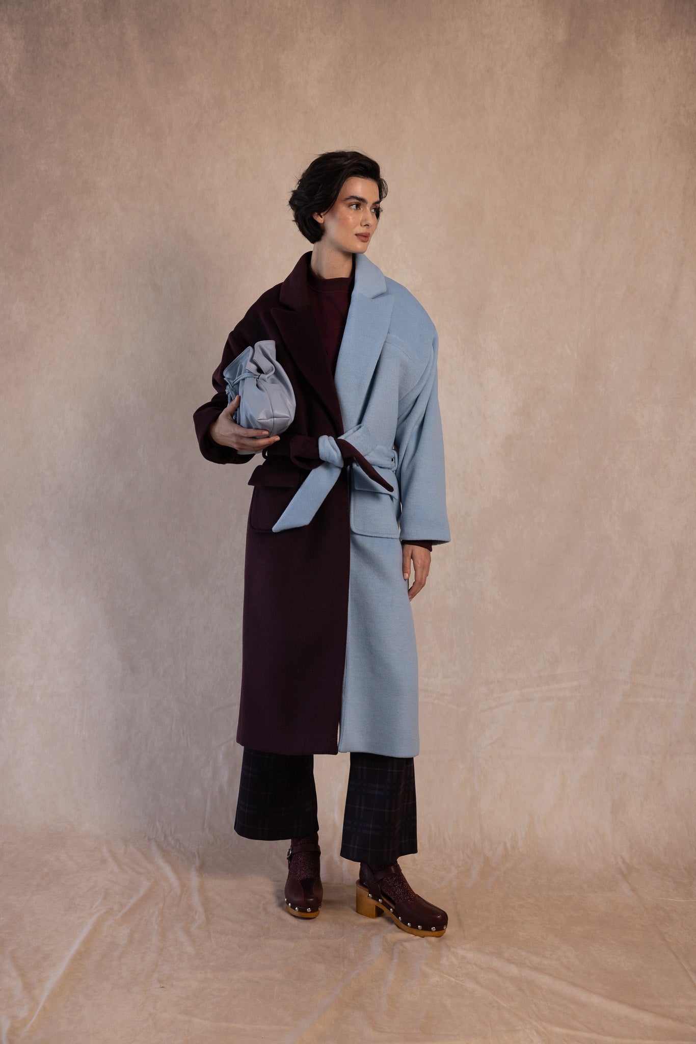 ABRIGO BURGUETE AZUL