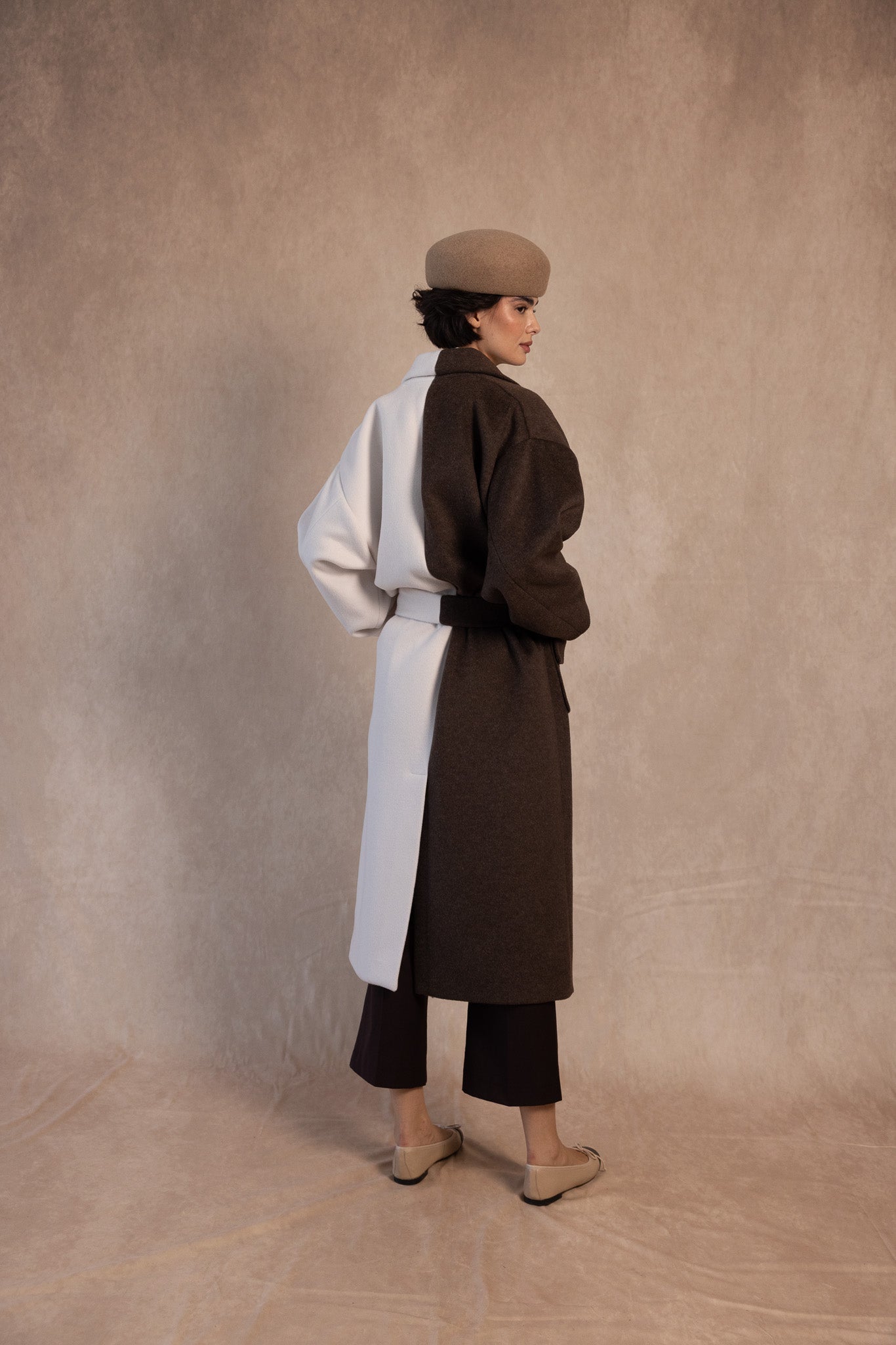 ABRIGO BURGUETE MARRON