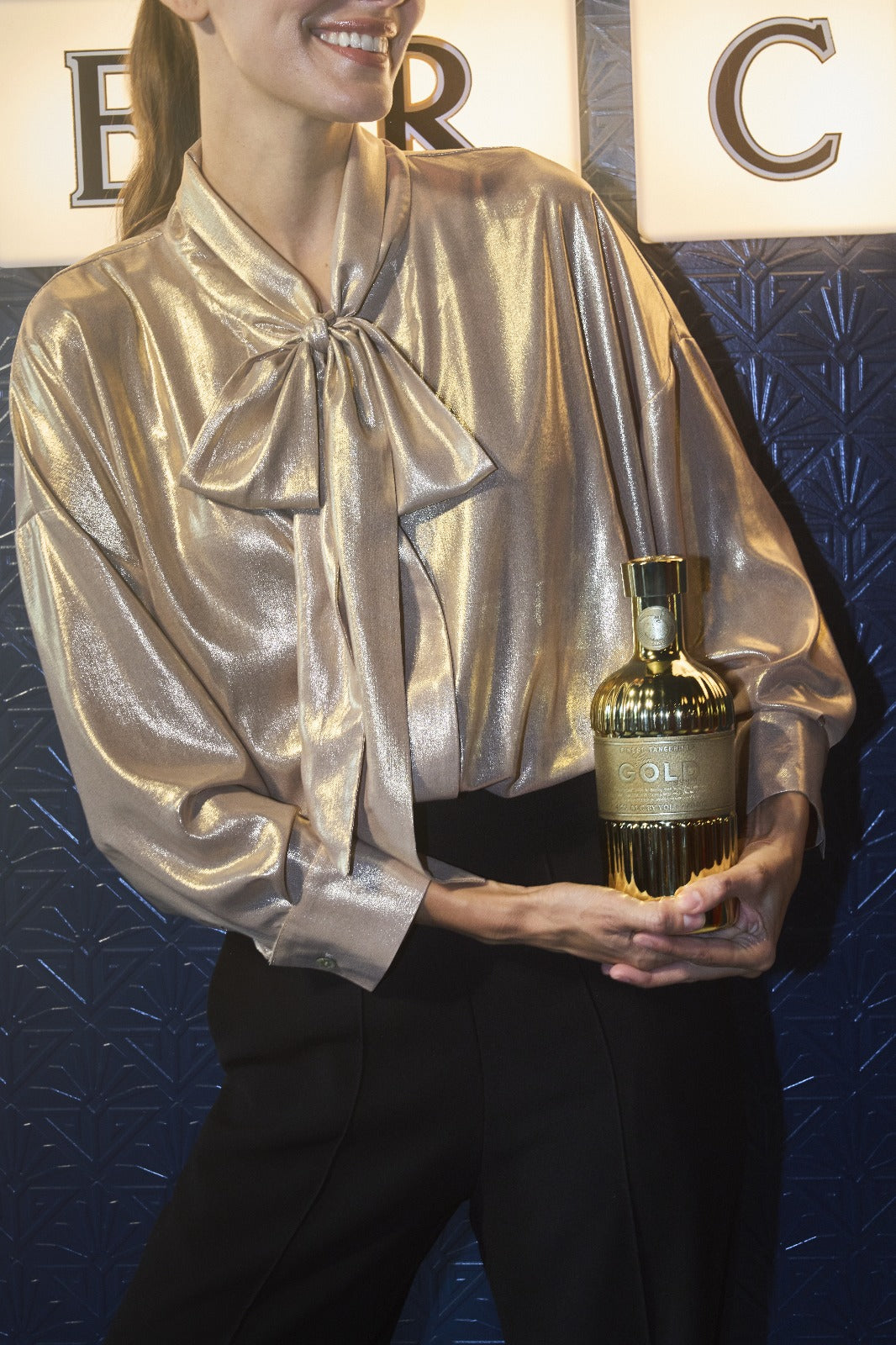 CAMISA GINGOLD X COOSY DORADO